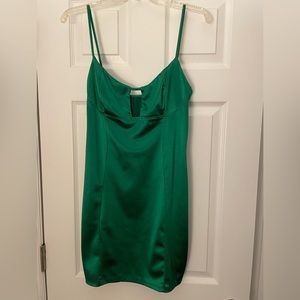 Adorable and sexy emerald green bodycon dress! Only worn once and cleaned.